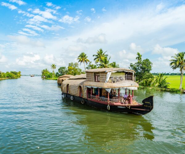 Kerala Tour – God’s Own Country Escape